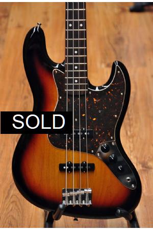 Tokai AJB88 3 Tone Sunburst Tokai AJB88 3 Tone Sunburst